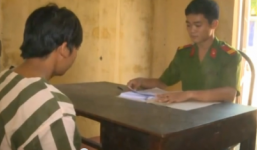 Vợ nhận trông trẻ, vô tình “tiếp tay” cho tên chồng yêu râu xanh